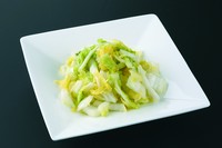 コラーゲンたっぷりの牛スジ肉を仙台味噌と黒糖でじっくり煮込みました。