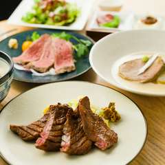 ご会食でもご利用いただけるコースメニューです。
牛たん焼は、1枚から追加もできます。（別料金）