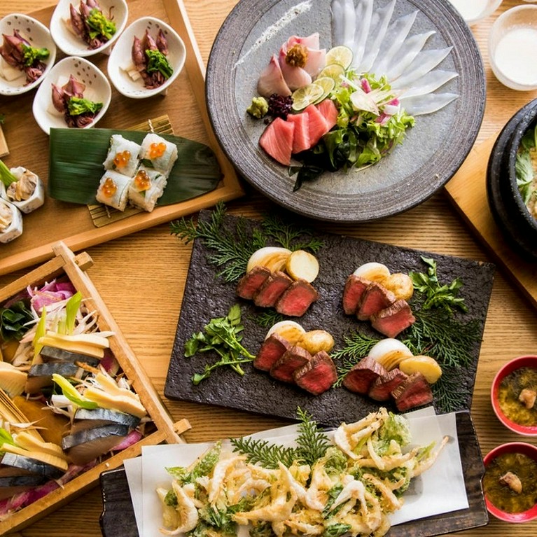 宴会にぴったりの飲みやすい付きコースが充実