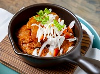 子どもにも食べやすい味わいでボリューム満点『煮込みハンバーグ』