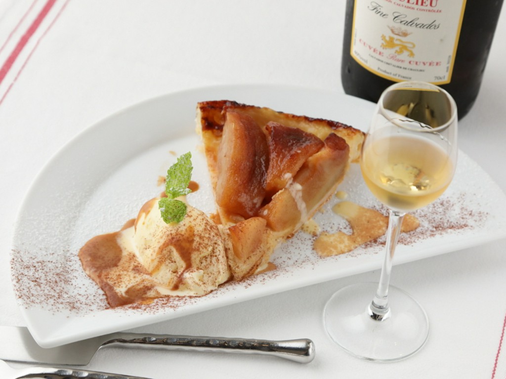 フレッシュなリンゴの食感『タルトタタン』