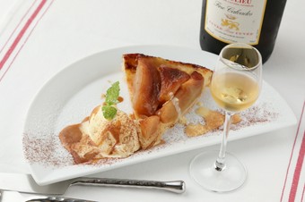 フレッシュなリンゴの食感『タルトタタン』