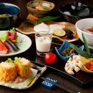 高級会席料理が手軽な価格で楽しめる、コストパフォーマンスの高いコースをご用意。接待や会食など大切な方の「おもてなし」の利用にオススメ。