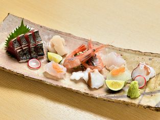 旬彩真 Wakka