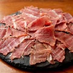 ワインと共に楽しみたい『生ハム切り落とし』
