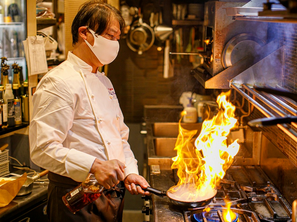 ホテルレストラン出身の料理人