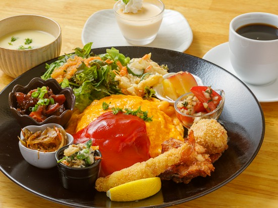 Omom S Kitchen 甲子園 オムライス のグルメ情報 ヒトサラ