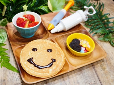 ハワイ料理×ハワイ風の店内でおしゃれデート