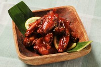 ボリューム満点！カリッとジューシー、豚肉のクリスピーフライ。

※ソースを2種お選びください
（オリジナルBBQ／ハニーマスタード／ホットチリ）