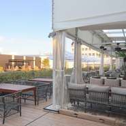 開放的なテラス席もご用意！
