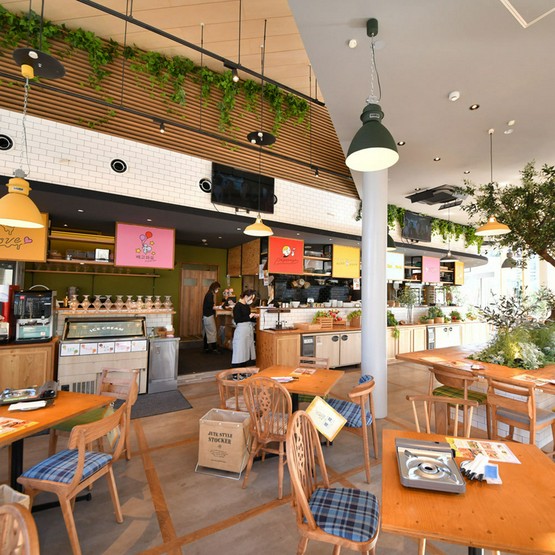 ペゴパヨ てんしば店 天王寺 阿倍野 韓国料理 の店内写真 ヒトサラ