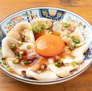 頼まないお客様の方が少ないほど大人気の逸品。
大和肉鶏ならではの旨みをご堪能下さい。