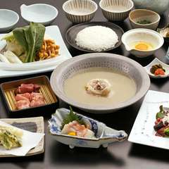 心ゆくまで楽しめる華やかなコース。