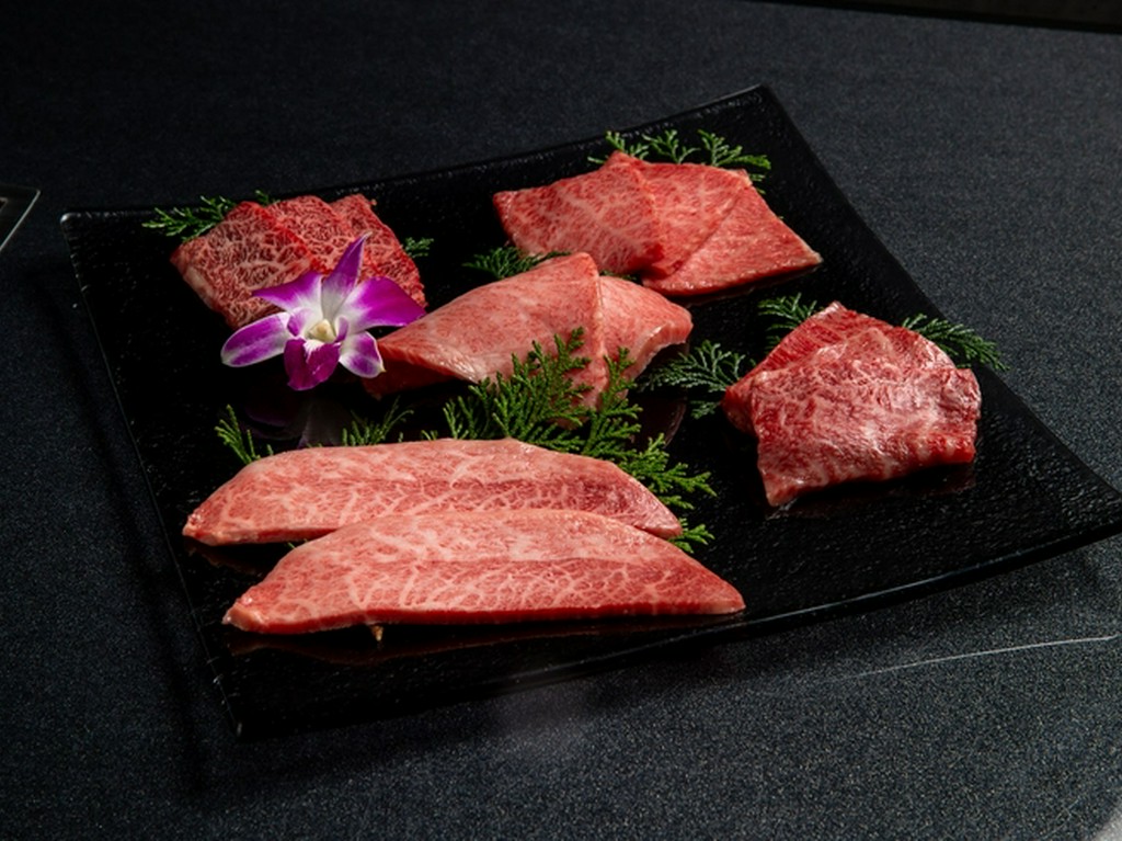 厳選A5ランク黒毛和牛をリーズナブルに提供