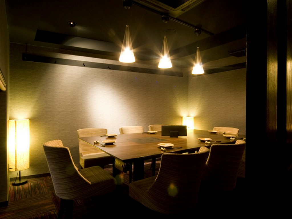 4名様前後の個室や最大10名様までの完全個室をご用意！