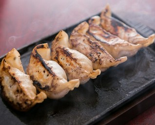 鉄板餃子