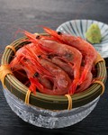 頭を取って、味噌を吸って、薄い殻ごと丸かじり！