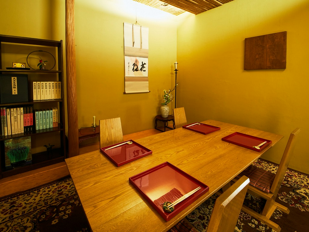 楽しい食時間へと誘う個室は、おもてなしの席に最適