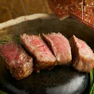 吟味を重ねた素材を使用し、丁寧な仕事で仕上げる『お肉』