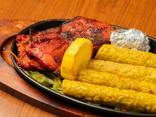 どの料理にも、食べるたびに風味や辛さなど新たな発見がある