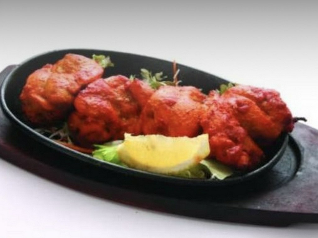 チキンティッカ　CHICKEN TIKKA