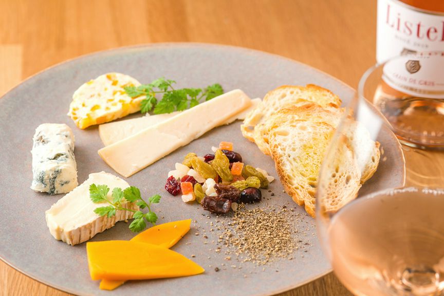 人気のワインからオススメの気まぐれワインまで個性豊かなワイン