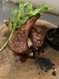 炭焼きラムチョップ　