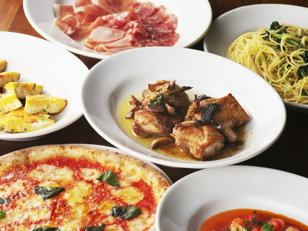 アラカルトメニューもバラエティ豊か