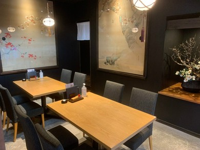 落ち着いた雰囲気の店内