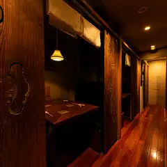 半個室でプライベートな空間を