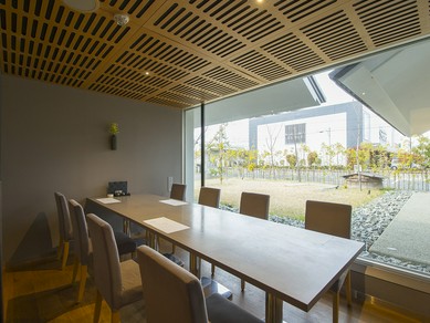 開放的な完全個室席