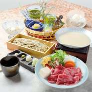 日本三大和牛の「神戸牛」の内もも肉をご用意しました。敢えてA4ランクを選ぶことで程よいサシで脂っこくありません。358年を誇る白鹿の酒粕の粕汁出汁と共にお楽しみください。