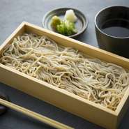 自家製の十割蕎麦