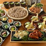 旬の酒肴と揚げたて天婦羅、香り豊かな十割蕎麦で春を味わう、少し贅沢な春の宴におすすめのコース。