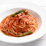 ・本日のパスタ　Ａ/Ｂ
・サラダ
・バゲット
・コーヒーor紅茶
※大盛り無料！