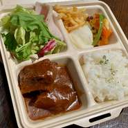 牛バラ肉の赤ワイン煮込みボックス