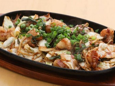 ホルモン鉄板焼き