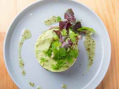 和の要素をひとさじ加えた、独自のカジュアルイタリアン