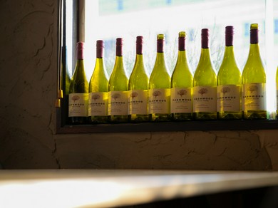 世界の産地から集めたリーズナブルでおいしいワインを楽しめる