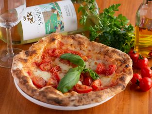 장작가마 피자 Feliche