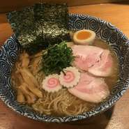 丁寧に取った出汁で作るラーメンを是非お召し上がりください。
（醤油、塩、味噌）