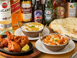 印度亚洲餐饮和露娜酒吧