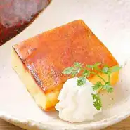 ◆肉球パフェ572円◆カタラーナ460円◆こだわりプリン439円◆プリンパン439円◆ピスタチオアイス253円◆バニラアイス219円◆ゆずシャーベット231円◆チョコアイス219円