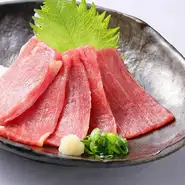 ◆馬刺し922円◆塩ユッケ(馬肉)803円