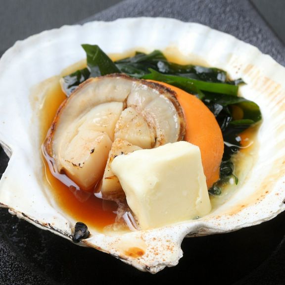 枝幸「オホーツク活魚」帆立炙り焼き