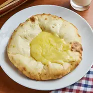 とろ～りたっぷりのチーズのナンになります