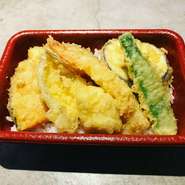 エビ、キス、イカ、野菜3種