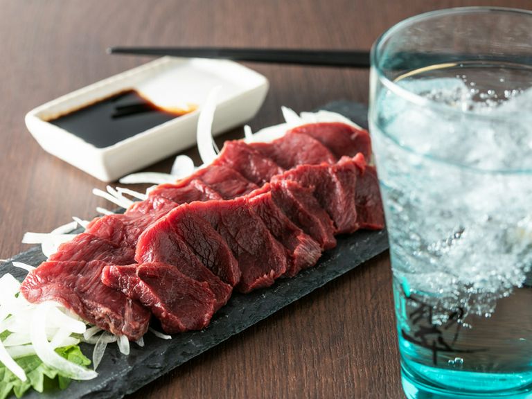 産地から直接届けてもらうことで、馬肉の鮮度をキープ