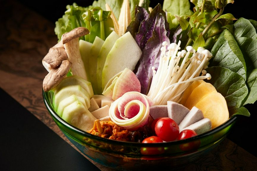 沖縄県産の島野菜もしゃぶしゃぶで