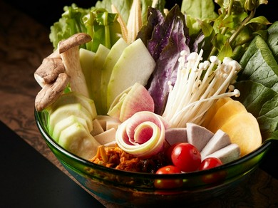 沖縄県産の島野菜もしゃぶしゃぶで